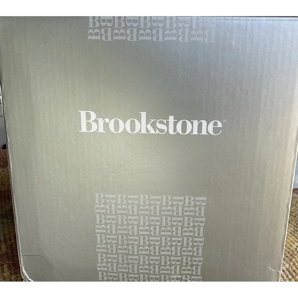 Brookstone keep jewelry